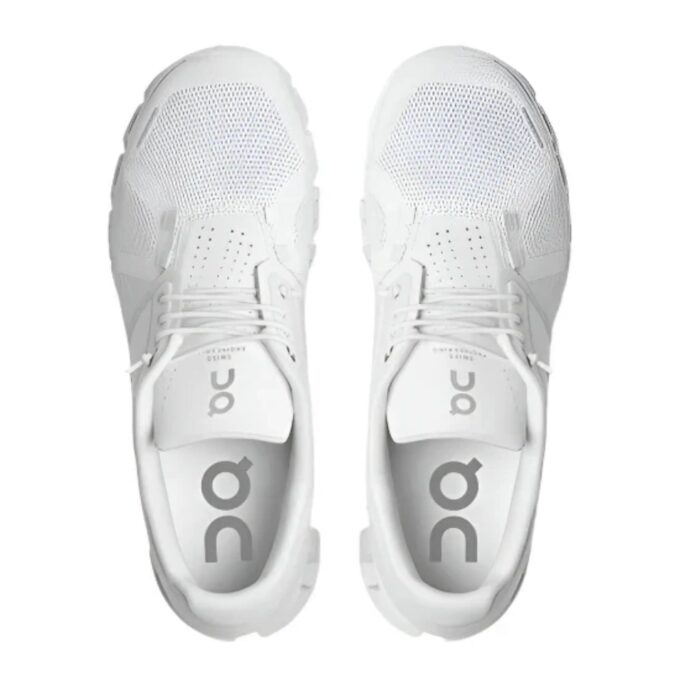 On Running Cloud Shoes white