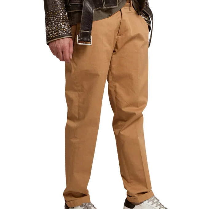 Golden Goose men Superstar Low Top Sneakers in white&black