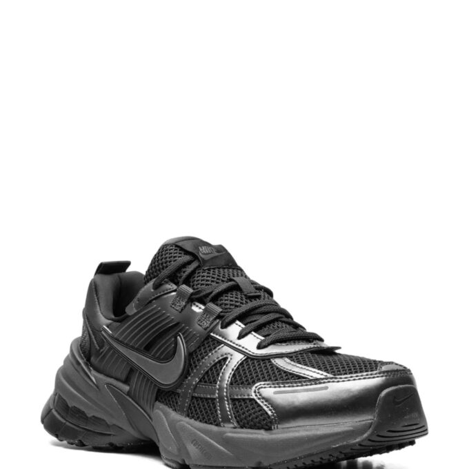 Nike V2K Run Black Dark Smoke Grey