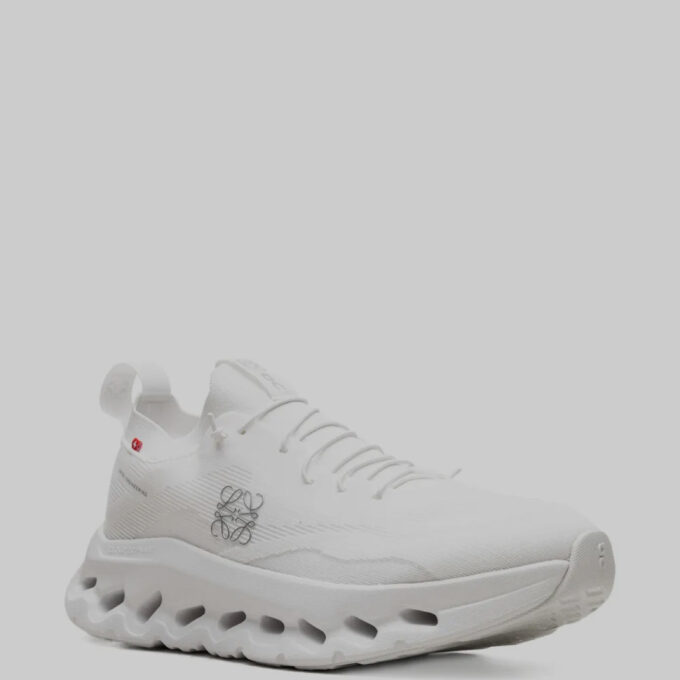 On Running Cloudtilt LOEWE All White