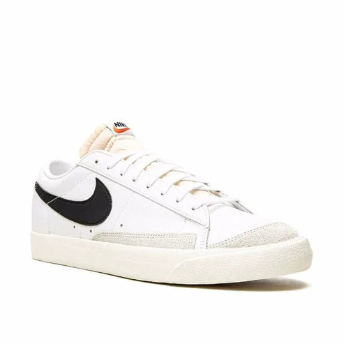 Blazer Low '77 Vintage "White/Black" sneakers