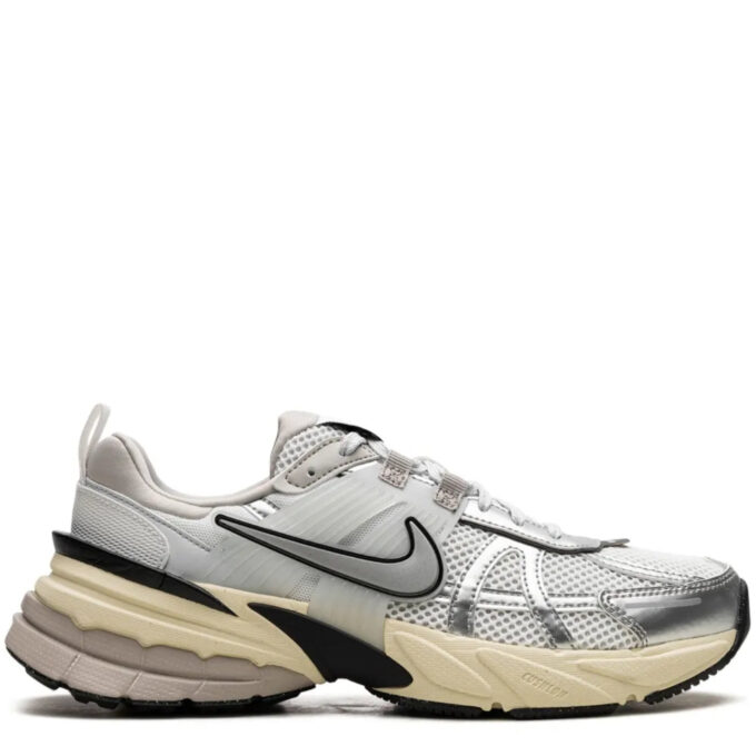 Nike V2K Run "Metallic Silver"