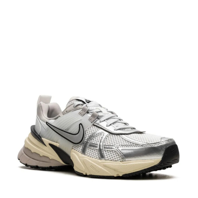 Nike V2K Run "Metallic Silver"
