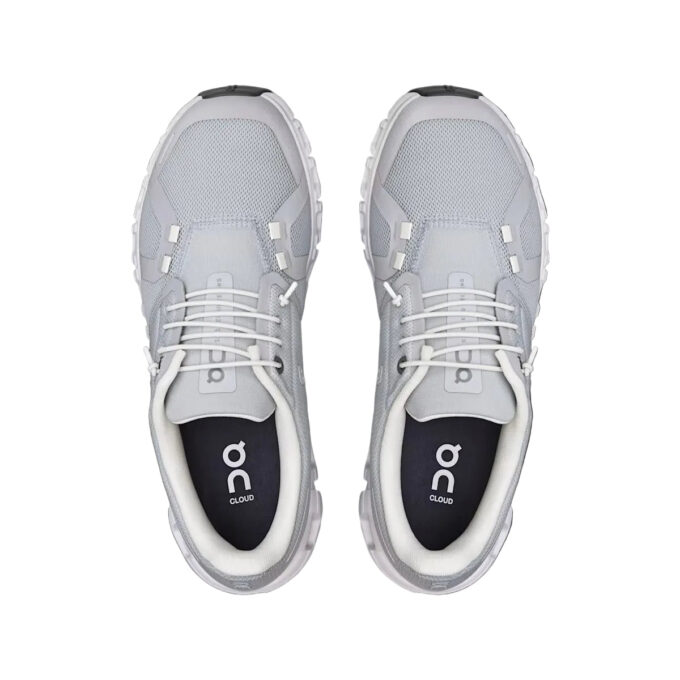 On cloud 6 Glacier | White