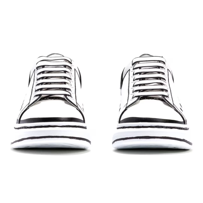 Alexander Mcqueen Oversized – White Black Outline