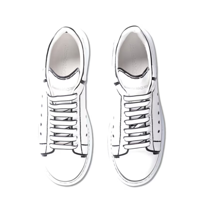 Alexander Mcqueen Oversized – White Black Outline