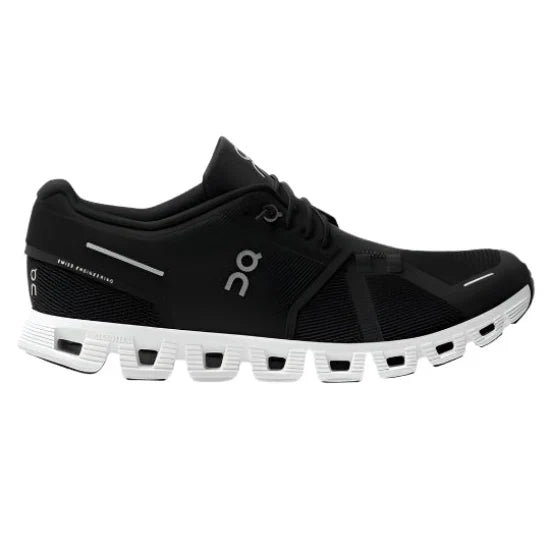 On Running Cloud Shoes black white